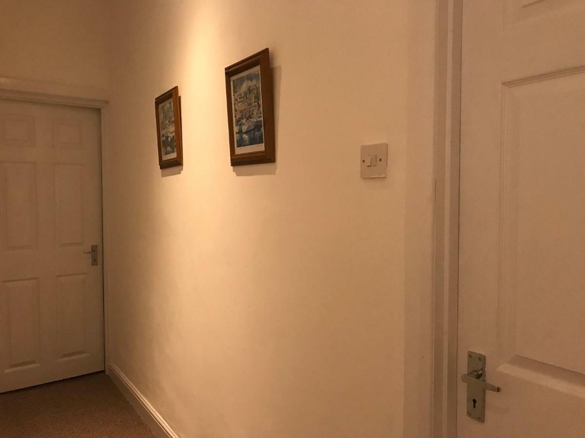 Beautiful Home, 3 Bedroom House Near Alton Towers, Wedgwood Museum, Universities Newcastle-under-Lyme Exteriör bild