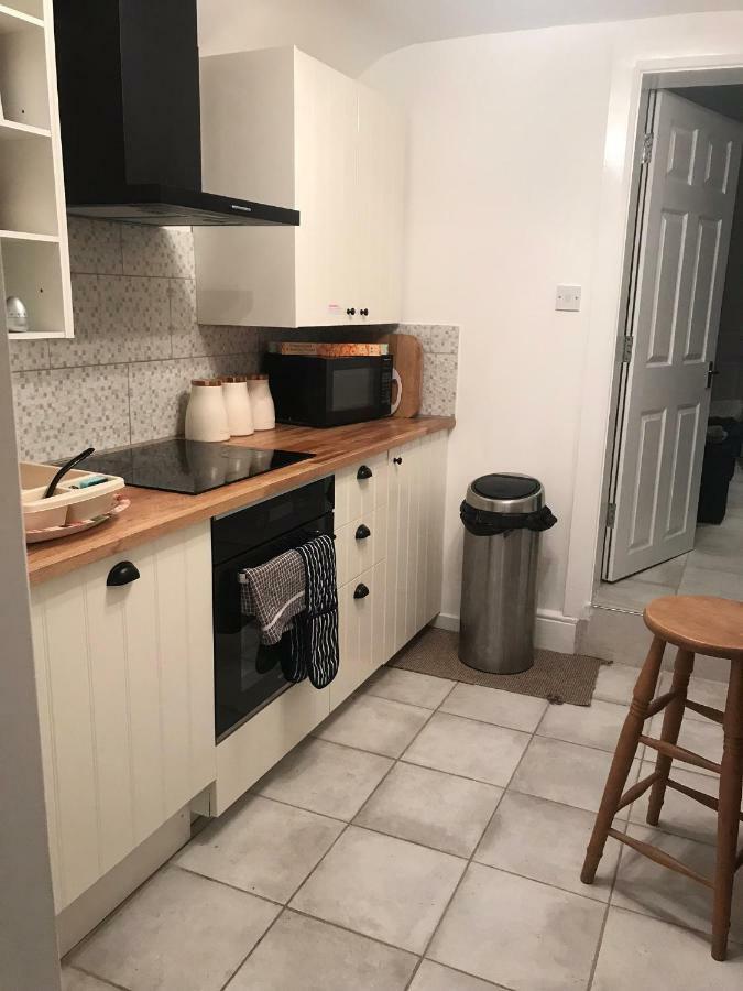 Beautiful Home, 3 Bedroom House Near Alton Towers, Wedgwood Museum, Universities Newcastle-under-Lyme Exteriör bild